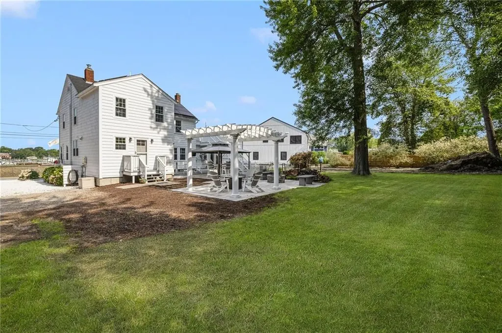 48 Progress Street Warwick RI 02889