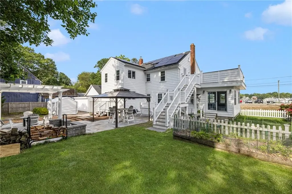 48 Progress Street Warwick RI 02889