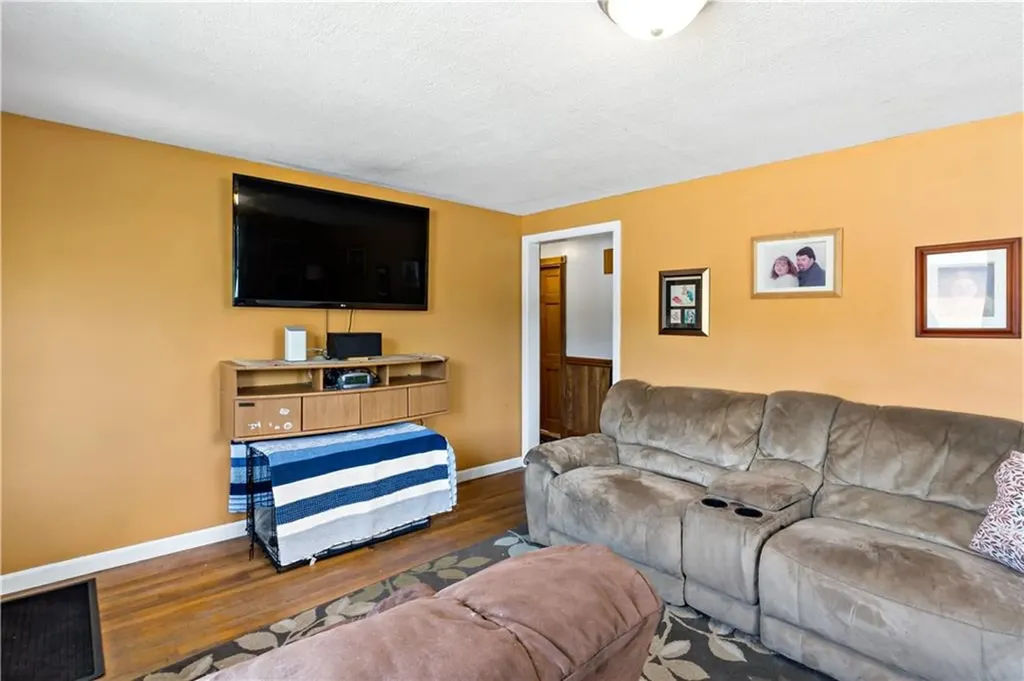 267 Norwood Avenue Warwick RI 02888