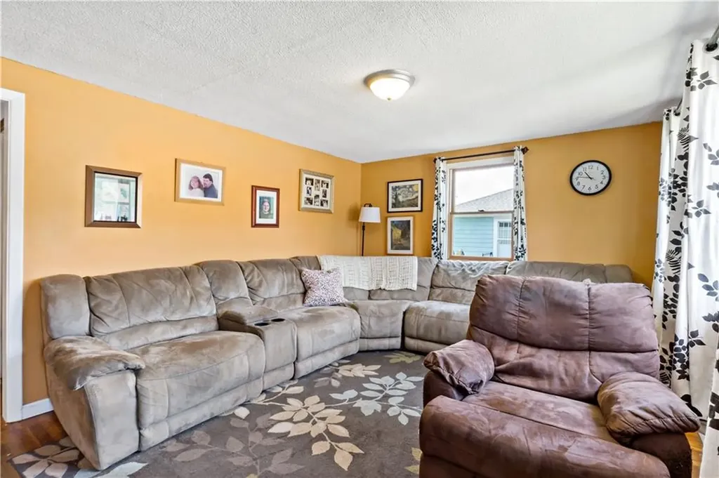 267 Norwood Avenue Warwick RI 02888
