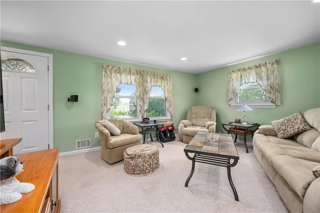 140 Rhodes Avenue Woonsocket RI 02895