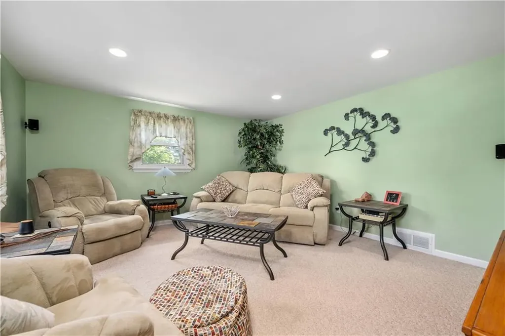 140 Rhodes Avenue Woonsocket RI 02895