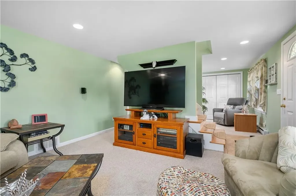 140 Rhodes Avenue Woonsocket RI 02895