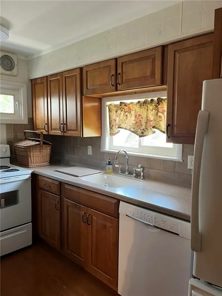 38 Sweet Avenue Woonsocket RI 02895