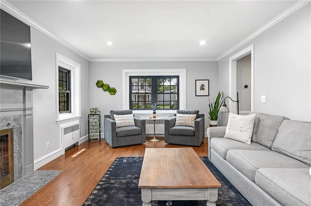 103 Jastram Street Providence RI 02908