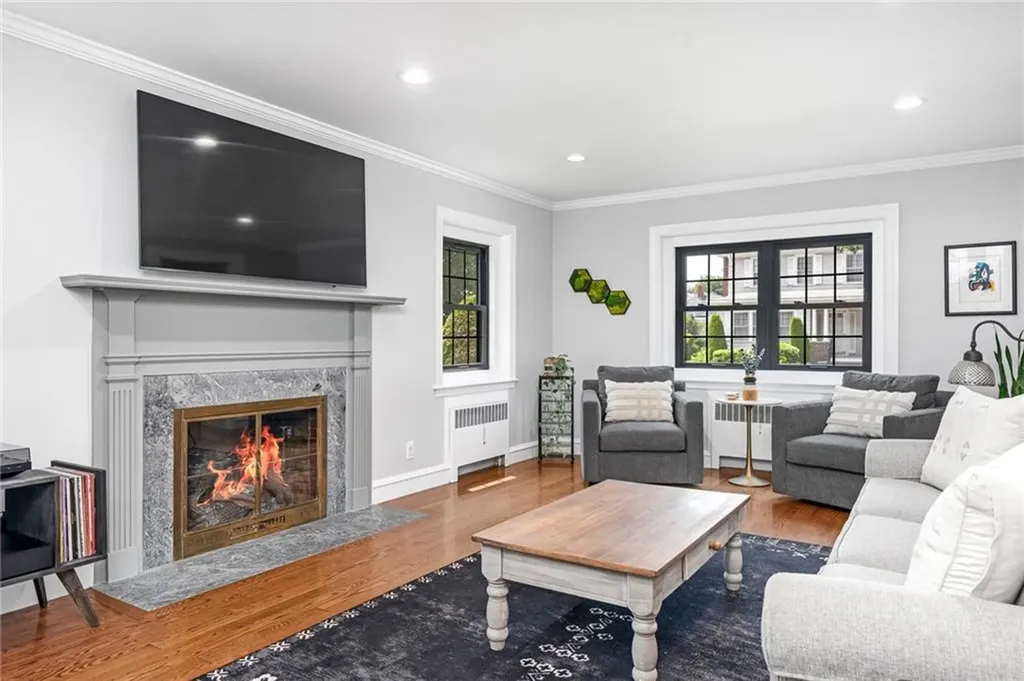 103 Jastram Street Providence RI 02908