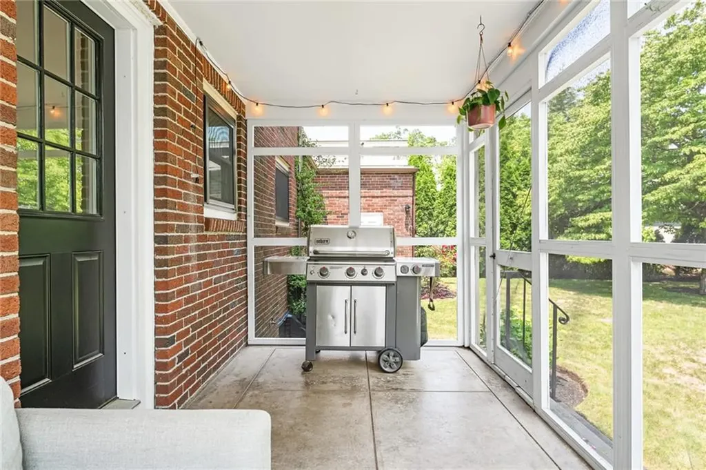 103 Jastram Street Providence RI 02908