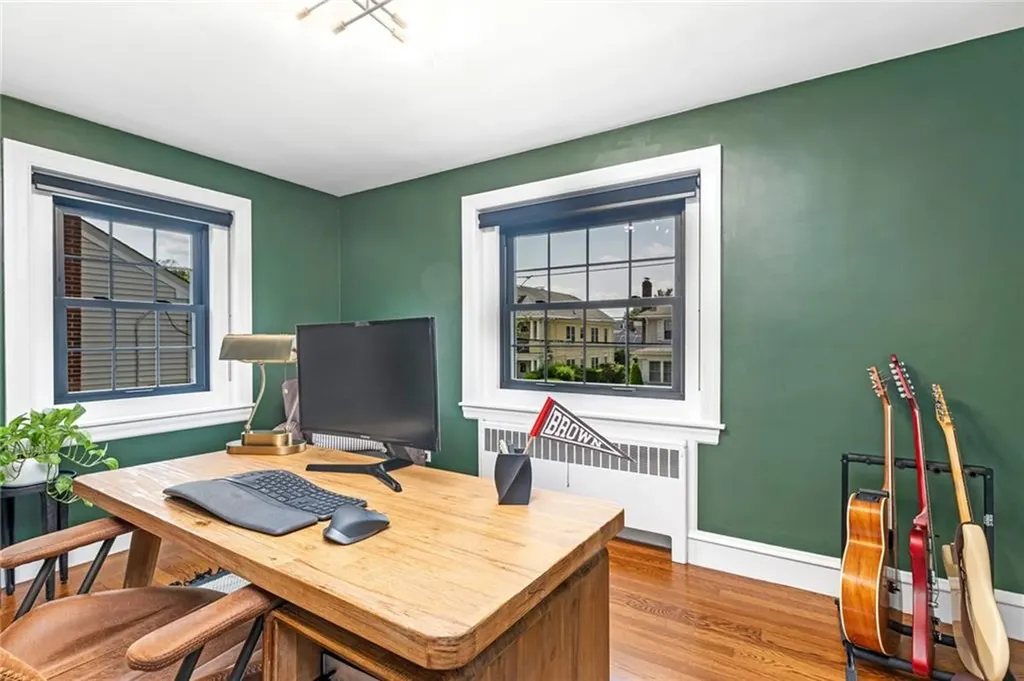 103 Jastram Street Providence RI 02908