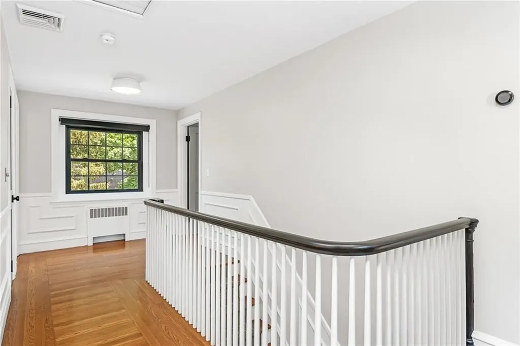 103 Jastram Street Providence RI 02908