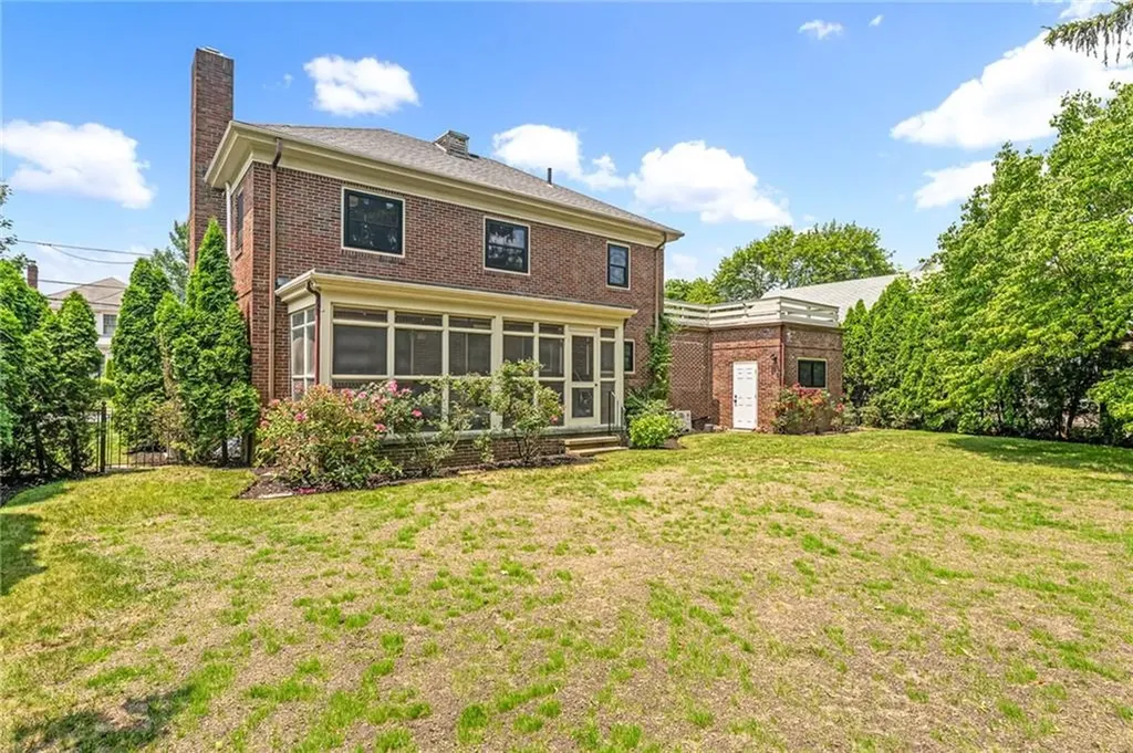 103 Jastram Street Providence RI 02908