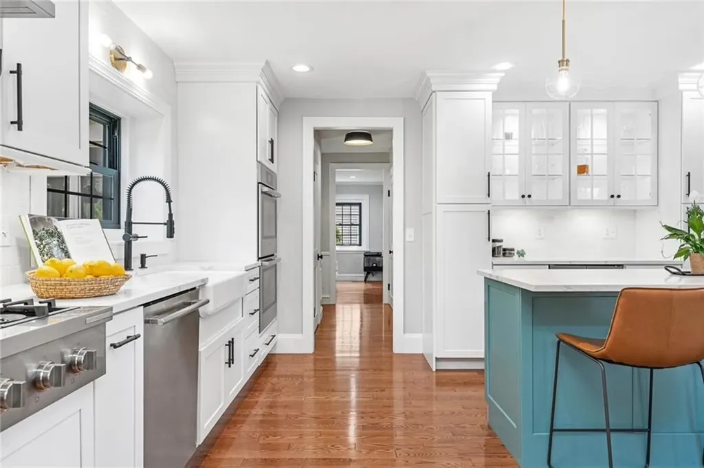 103 Jastram Street Providence RI 02908