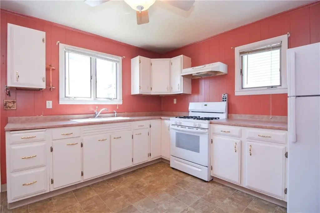 57 Vivian Avenue Pawtucket RI 02860