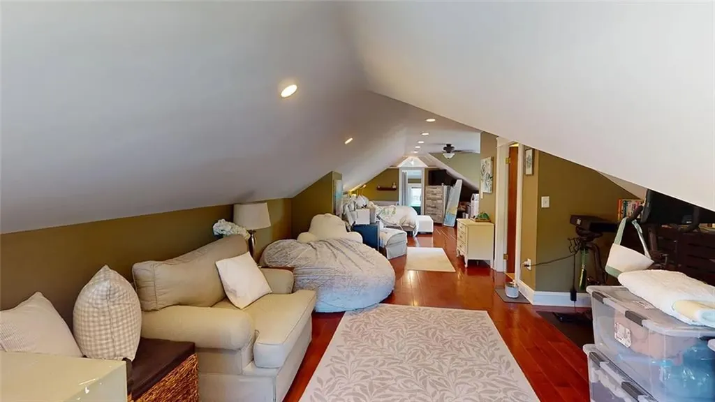 507 509 Pleasant Valley Parkway Providence RI 02908