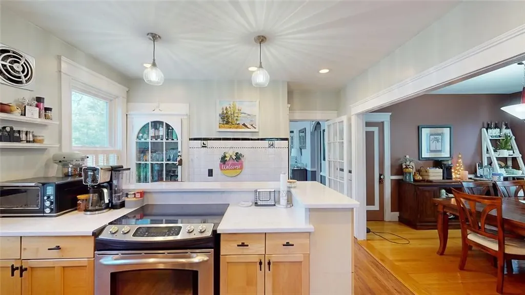 507 509 Pleasant Valley Parkway Providence RI 02908