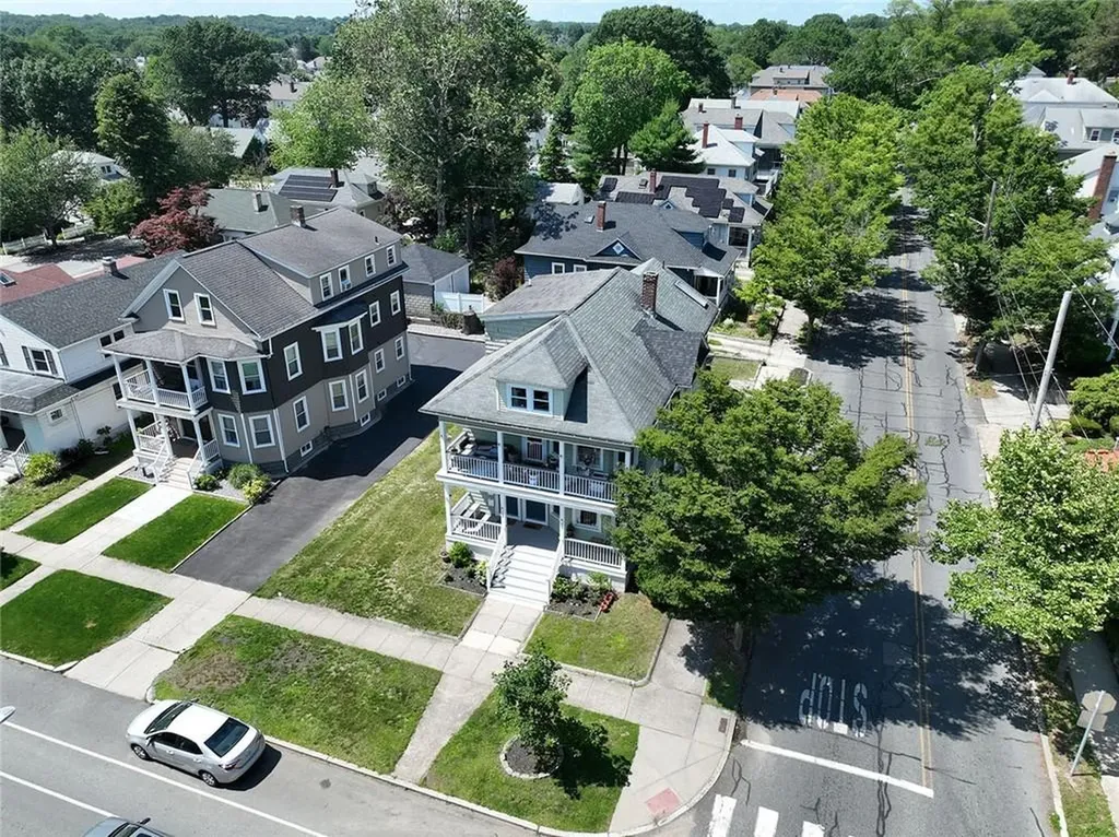 507 509 Pleasant Valley Parkway Providence RI 02908