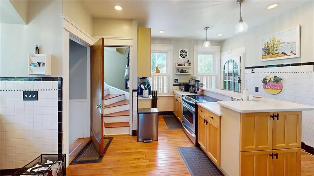 507 509 Pleasant Valley Parkway Providence RI 02908
