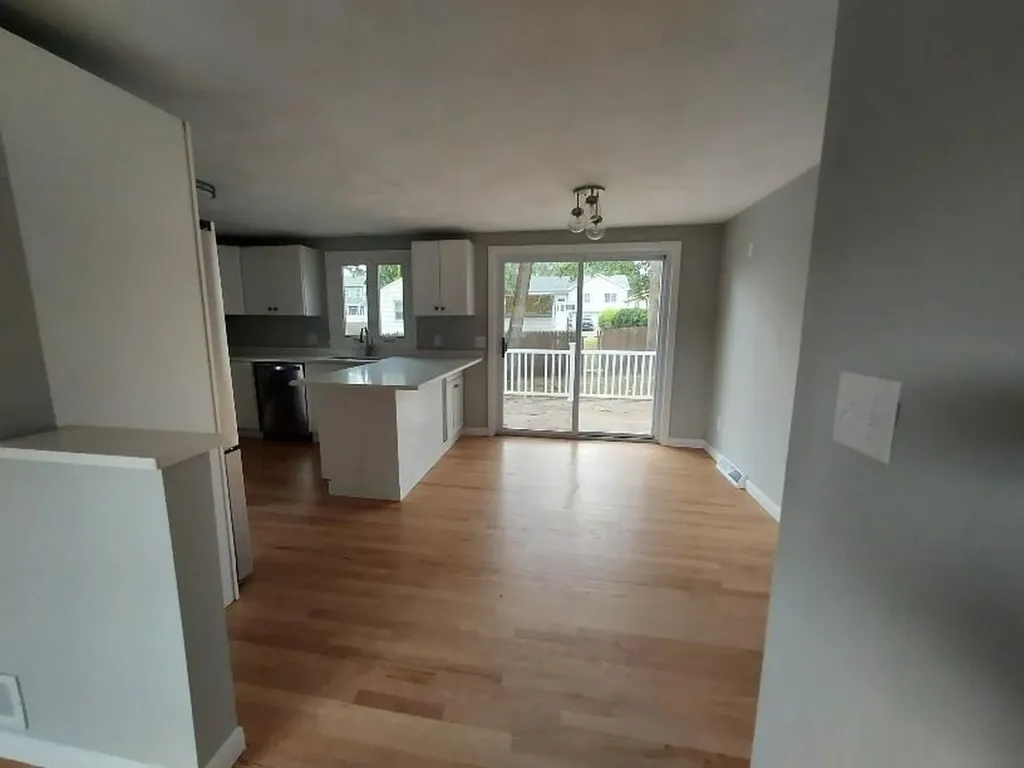 16 Fyffe Avenue Cranston RI 02920