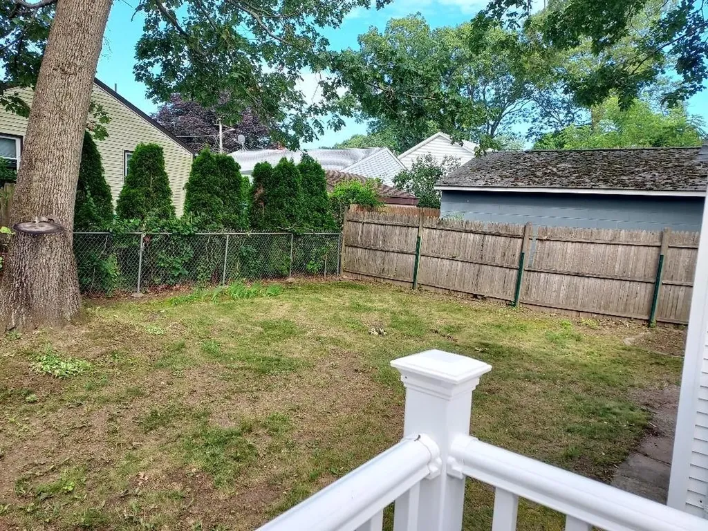16 Fyffe Avenue Cranston RI 02920