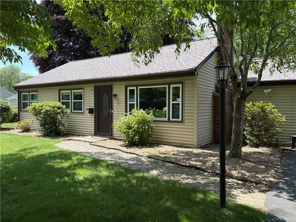 7 Hemlock Drive Barrington RI 02806