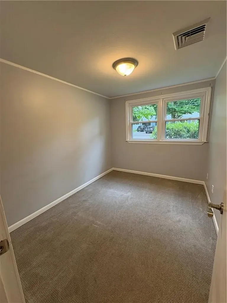 7 Hemlock Drive Barrington RI 02806