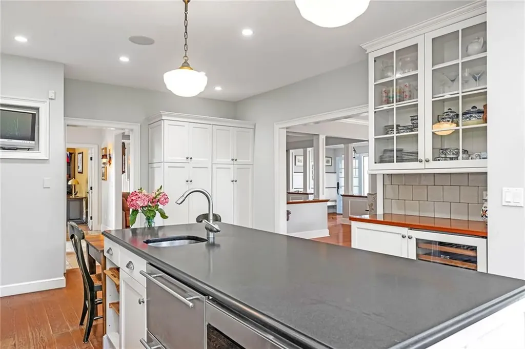 52 Avondale Road Westerly RI 02891