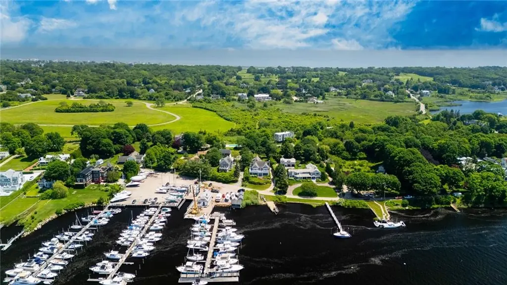 52 Avondale Road Westerly RI 02891