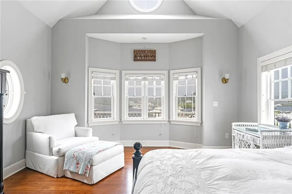 52 Avondale Road Westerly RI 02891