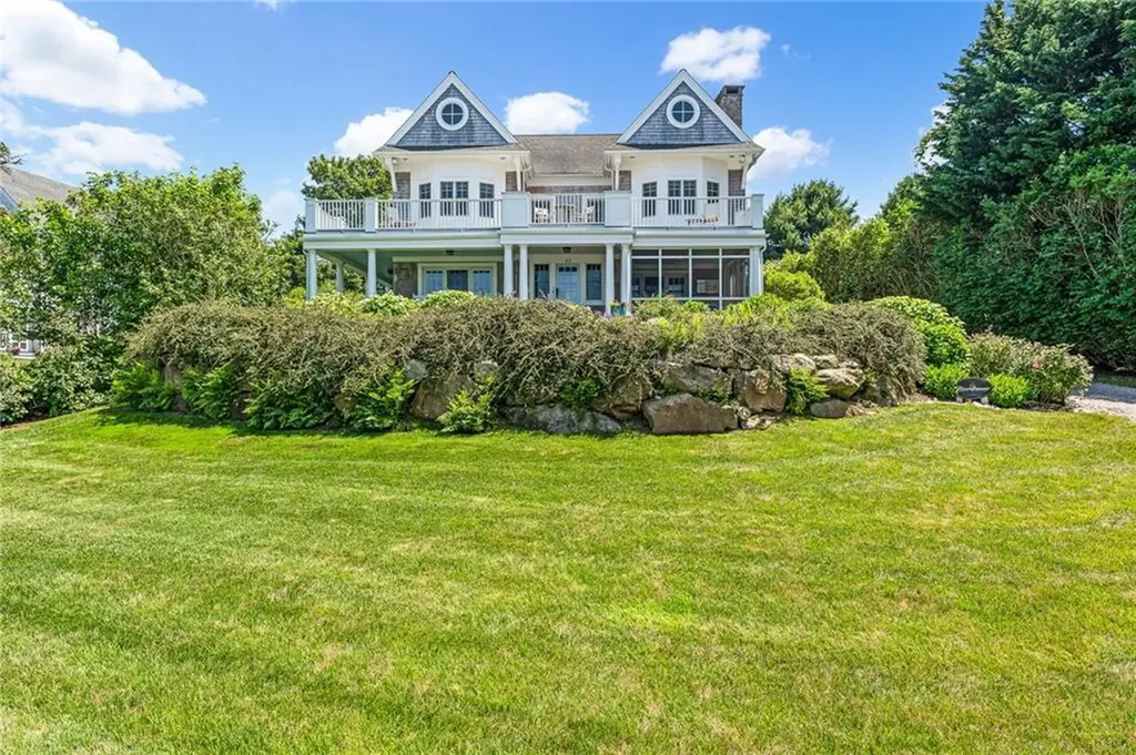 52 Avondale Road Westerly RI 02891