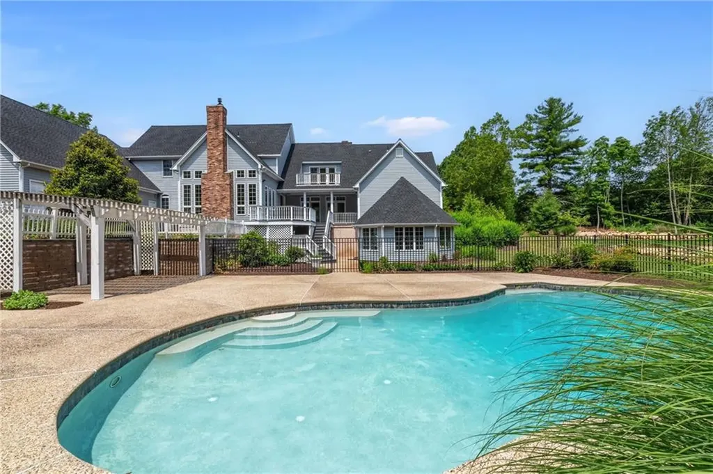 38 Miss Fry Drive East Greenwich RI 02818