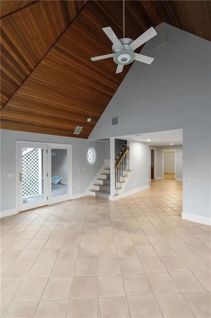 38 Miss Fry Drive East Greenwich RI 02818