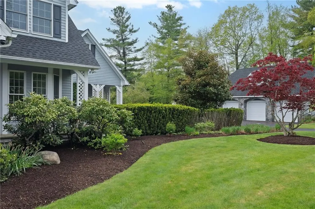 38 Miss Fry Drive East Greenwich RI 02818