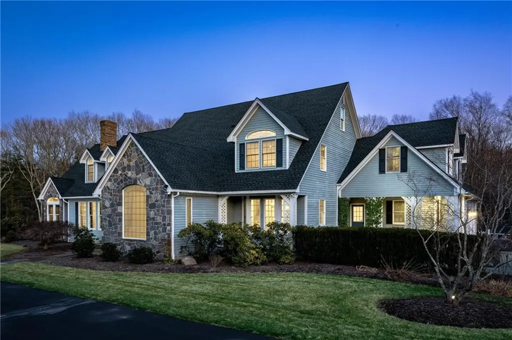 38 Miss Fry Drive East Greenwich RI 02818