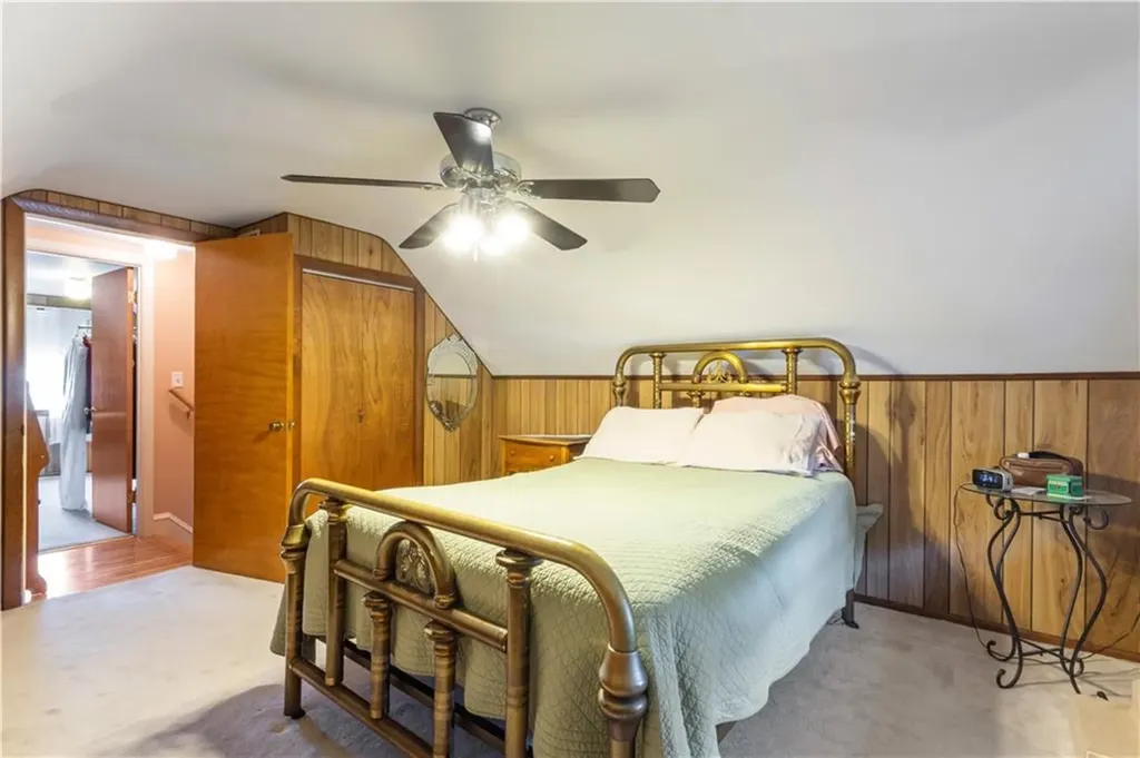 75 Crescent Avenue Cranston RI 02910
