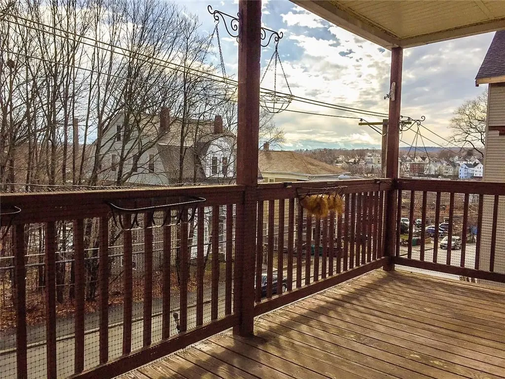 563 Blackstone Street Woonsocket RI 02895