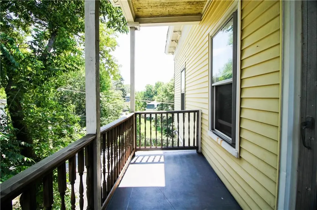 563 Blackstone Street Woonsocket RI 02895