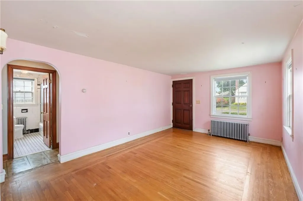 53 Overland Avenue Cranston RI 02910