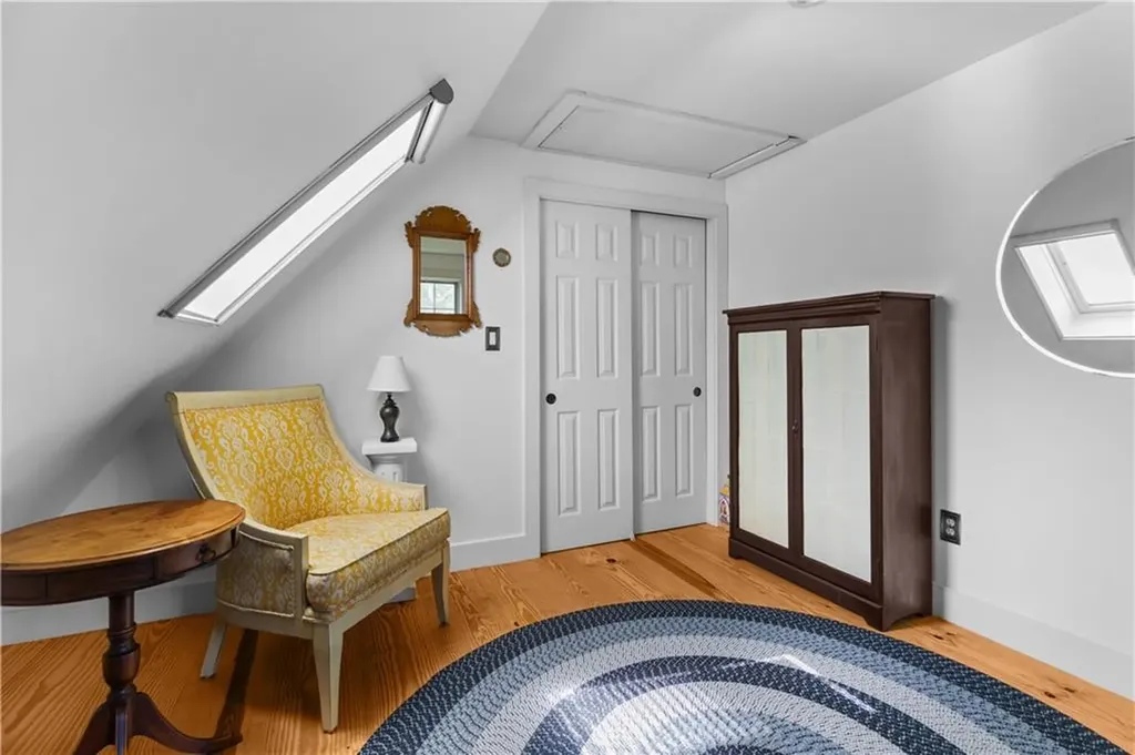 1912 Crandall Road Tiverton RI 02878