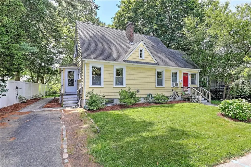 14 Shirley Street Warwick RI 02888