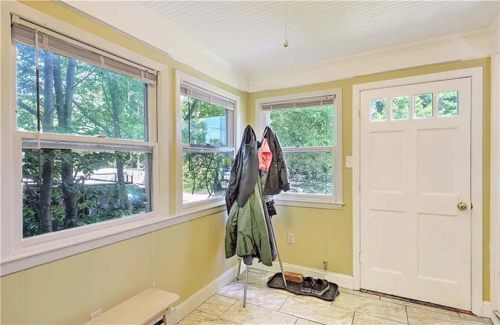 14 Shirley Street Warwick RI 02888