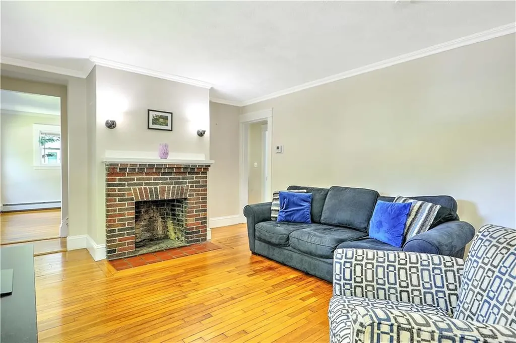14 Shirley Street Warwick RI 02888