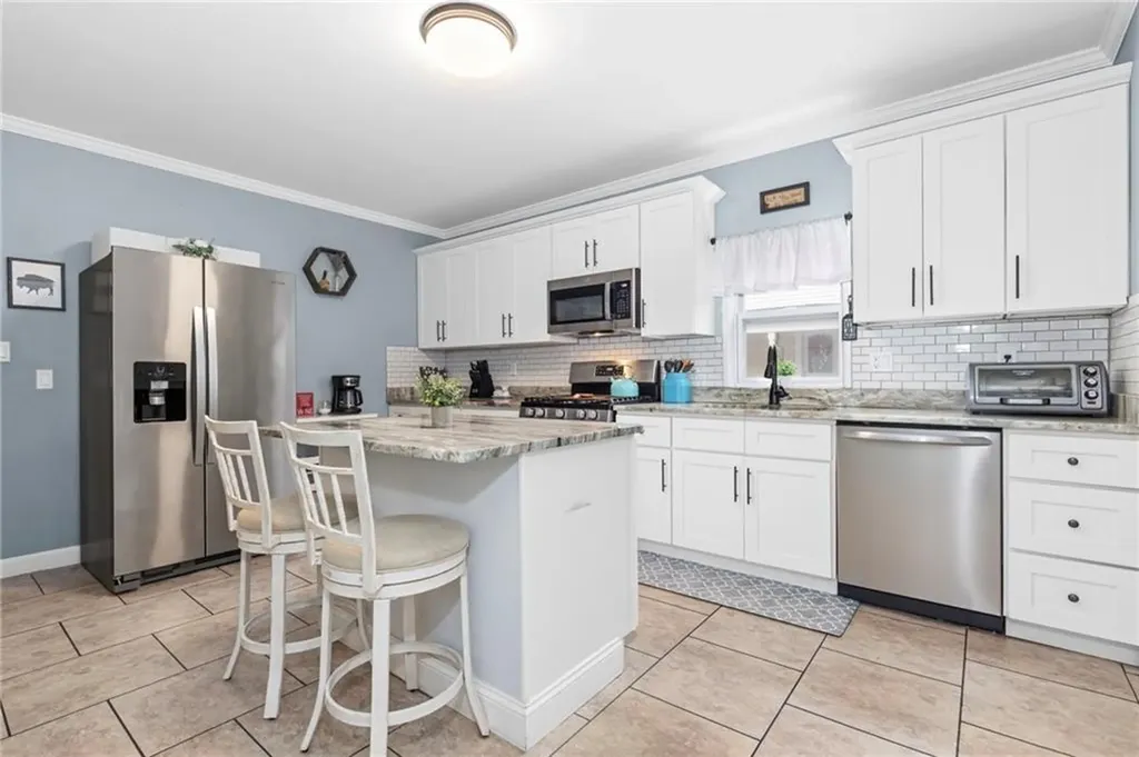 229 Roger Williams Avenue East Providence RI 02916