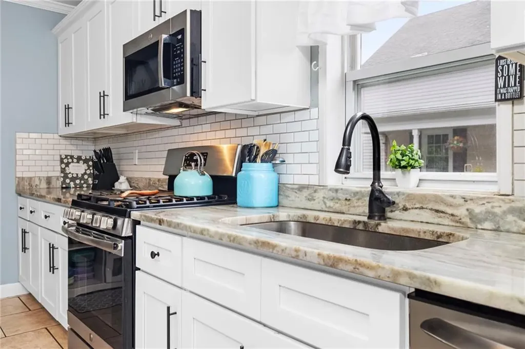 229 Roger Williams Avenue East Providence RI 02916