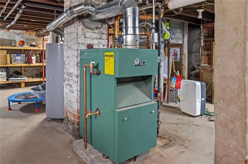 229 Roger Williams Avenue East Providence RI 02916