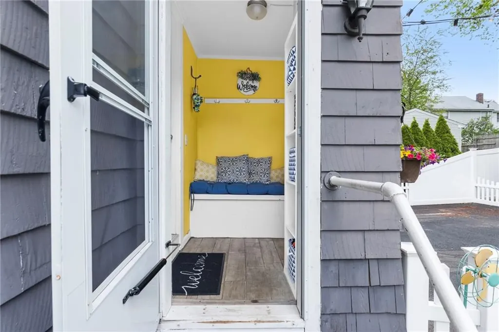 229 Roger Williams Avenue East Providence RI 02916