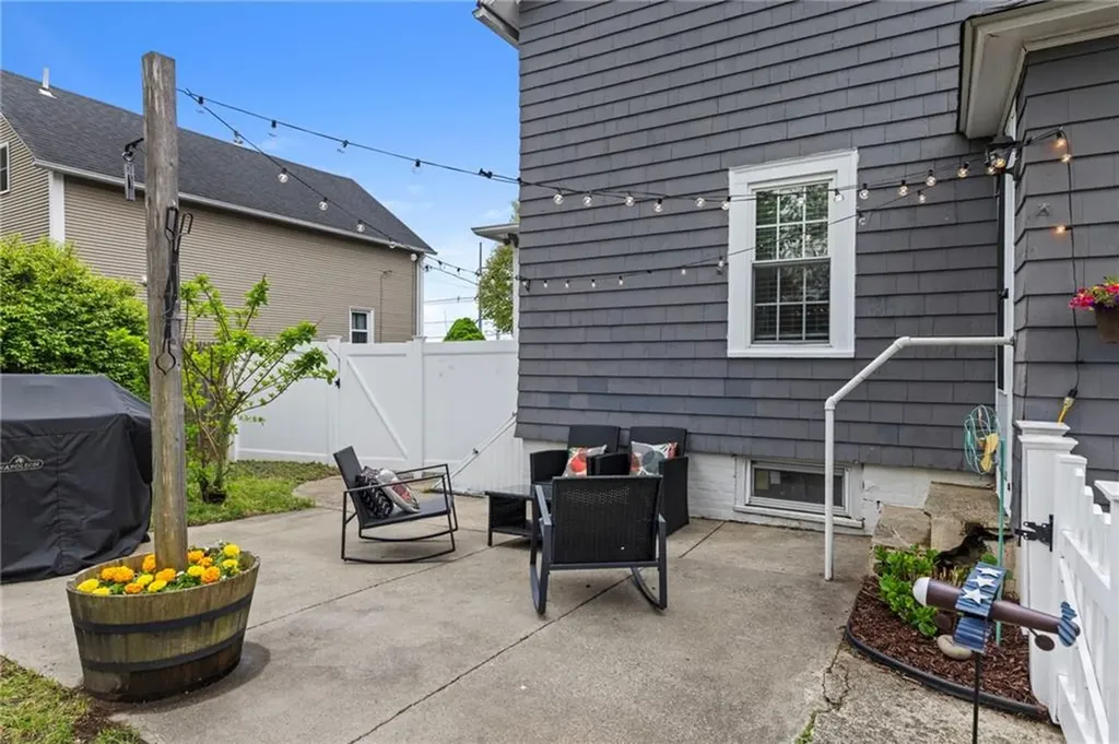 229 Roger Williams Avenue East Providence RI 02916