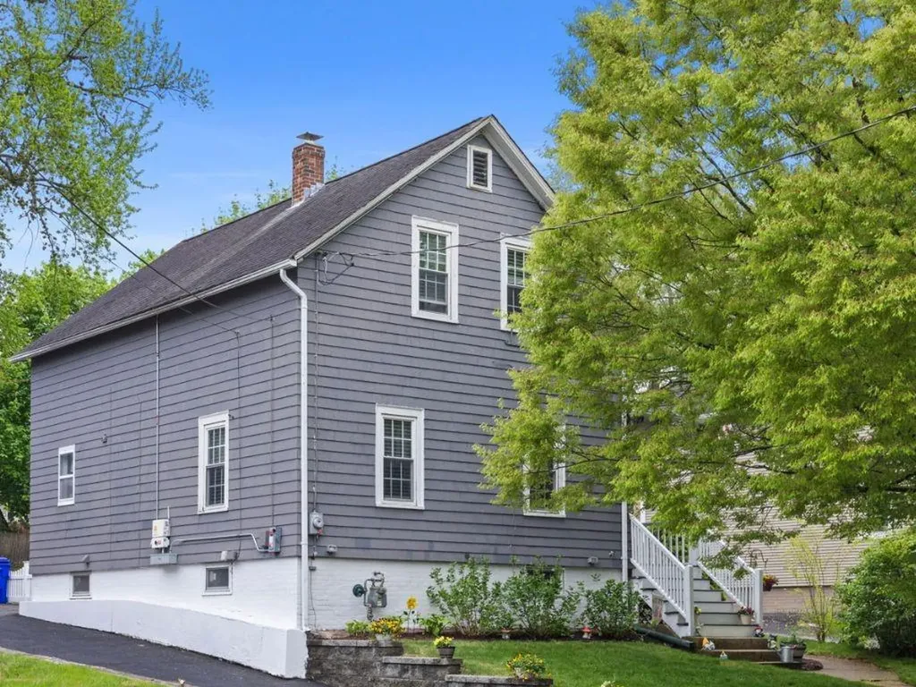 229 Roger Williams Avenue East Providence RI 02916