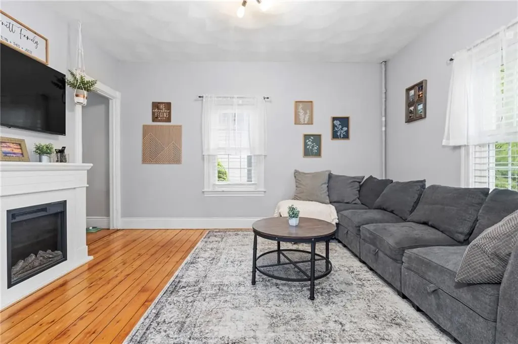 229 Roger Williams Avenue East Providence RI 02916