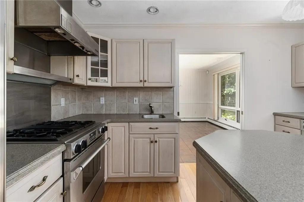 9 Beacon Hill Drive Warwick RI 02886