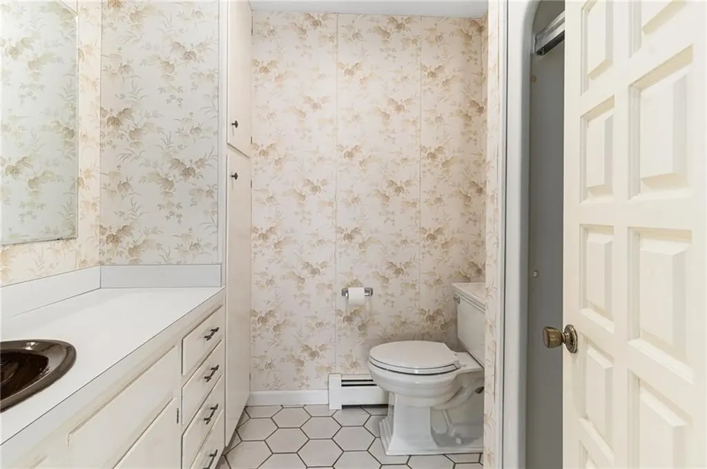 9 Beacon Hill Drive Warwick RI 02886