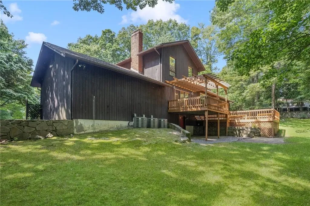 9 Beacon Hill Drive Warwick RI 02886